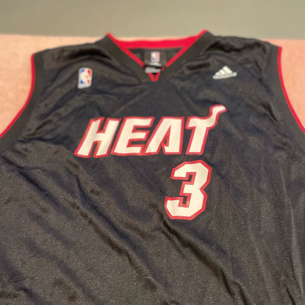 Kids Dwayne Wade Heat Jersey size 18-20